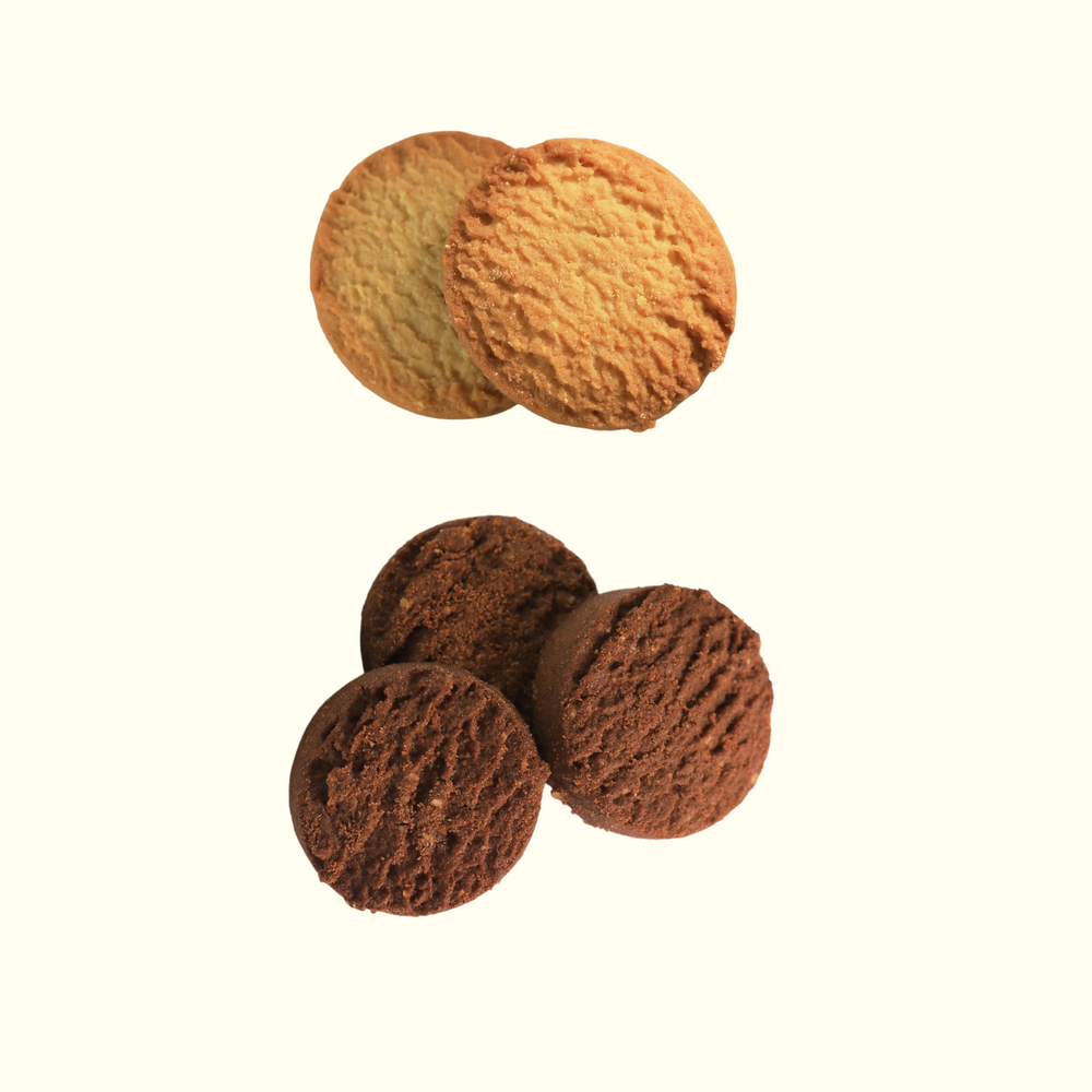 Boîte Sablés de Pampelonne Saint-Tropez avec carte postale, biscuits artisanaux inspirés de la mythique plage