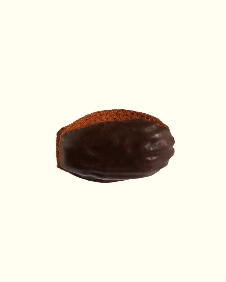 Madeleines artisanales avec coque en chocolat Saint-Tropez faites main, petits gâteaux traditionnels de Provence